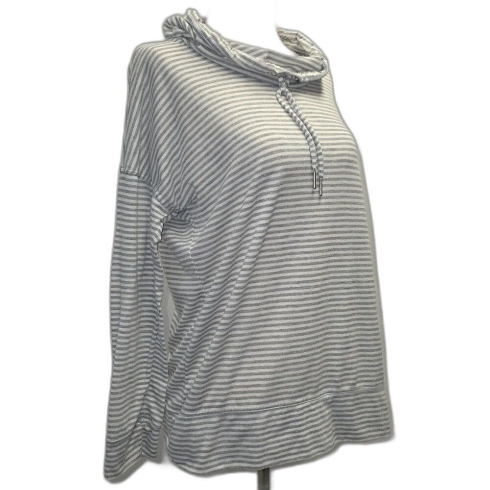 Calvin Klein Cowl Neck Lightweight Active Top Size Medium - Picture 3 of 10